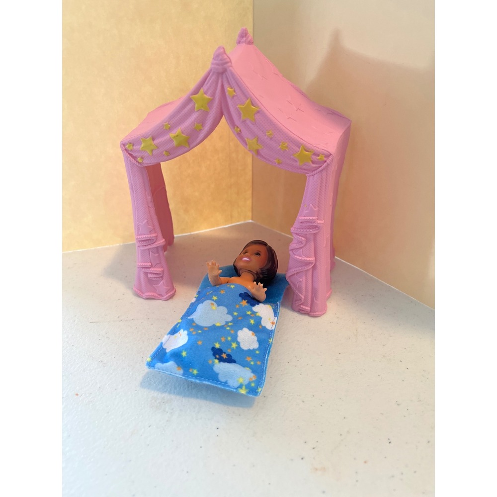 Barbie Chelsea Doll Camping Playset Pink Star Tent Blue Cloud Sleeping Bag Set